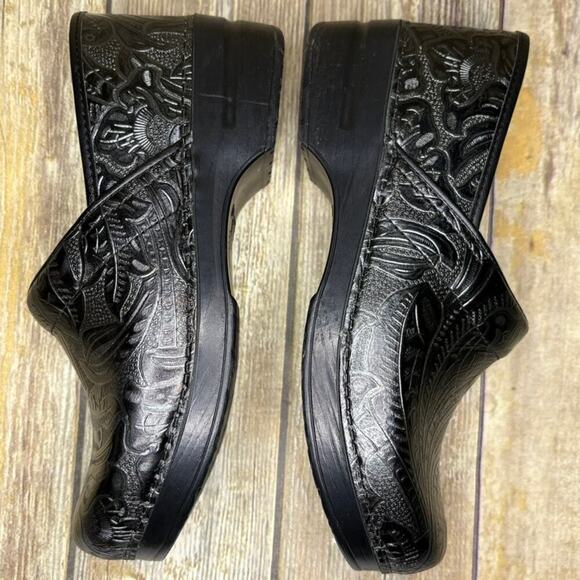 Dansko Embossed Black Leather Flats - Picture 5 of 9